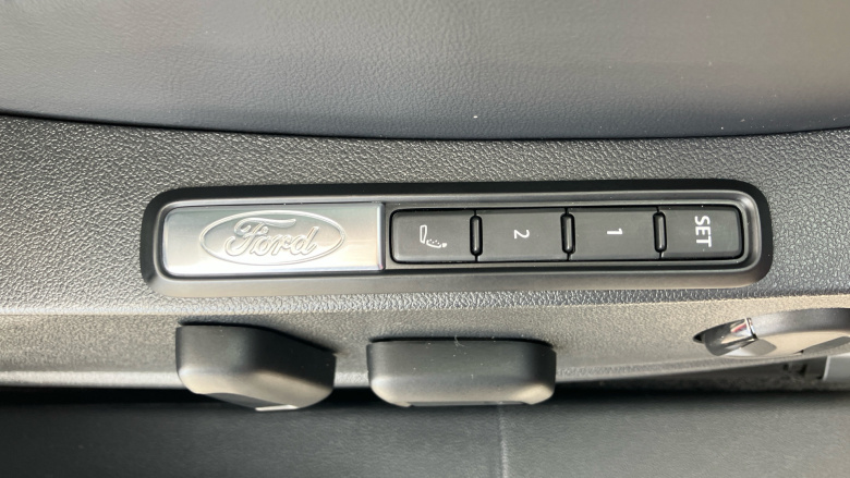 Ford Capri 210kW Premium 77kWh 5dr Auto Electric Estate